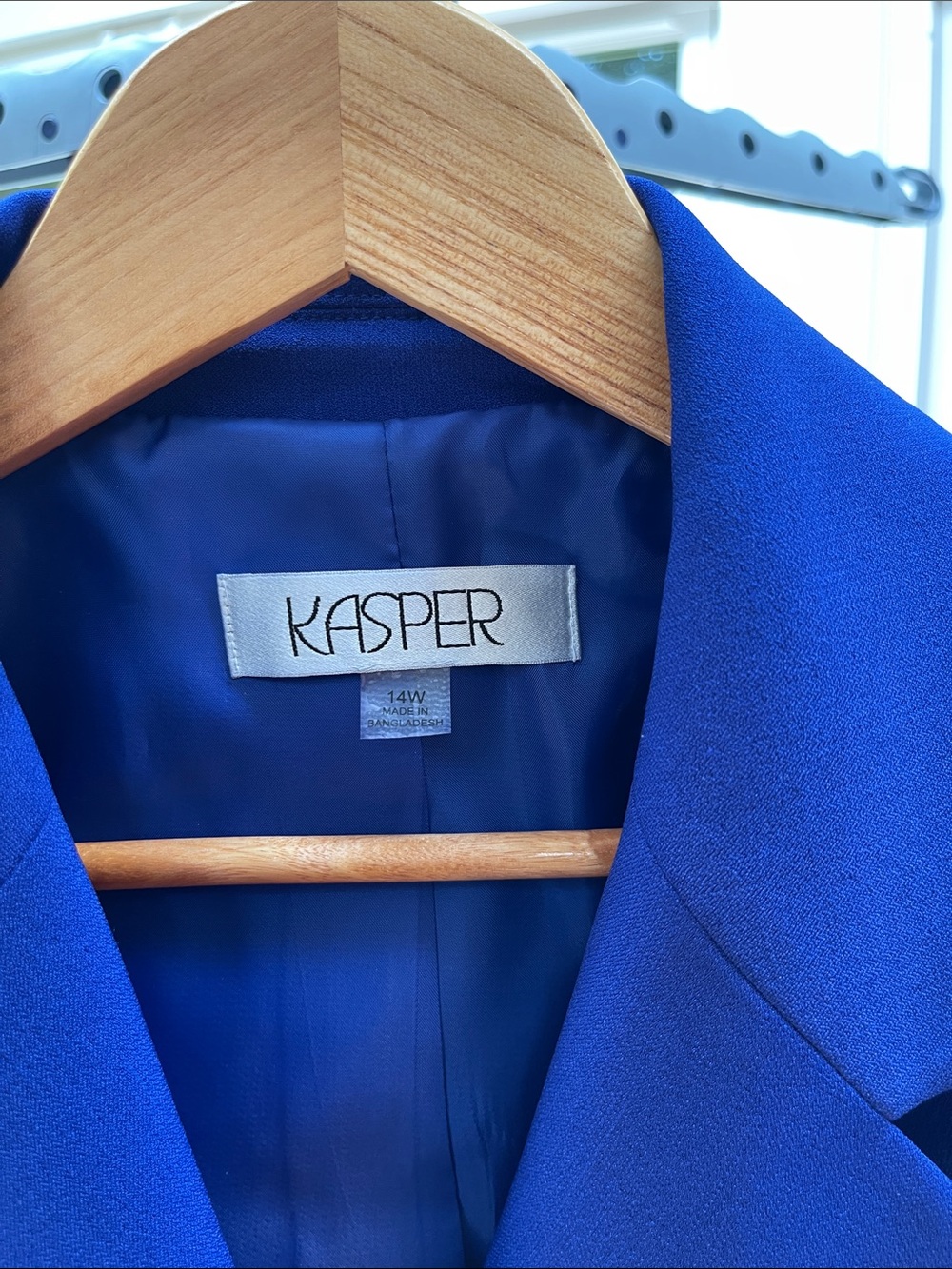 Kasper Women’s Royal Blue Two-Button Blazer - Picture 4 of 6
